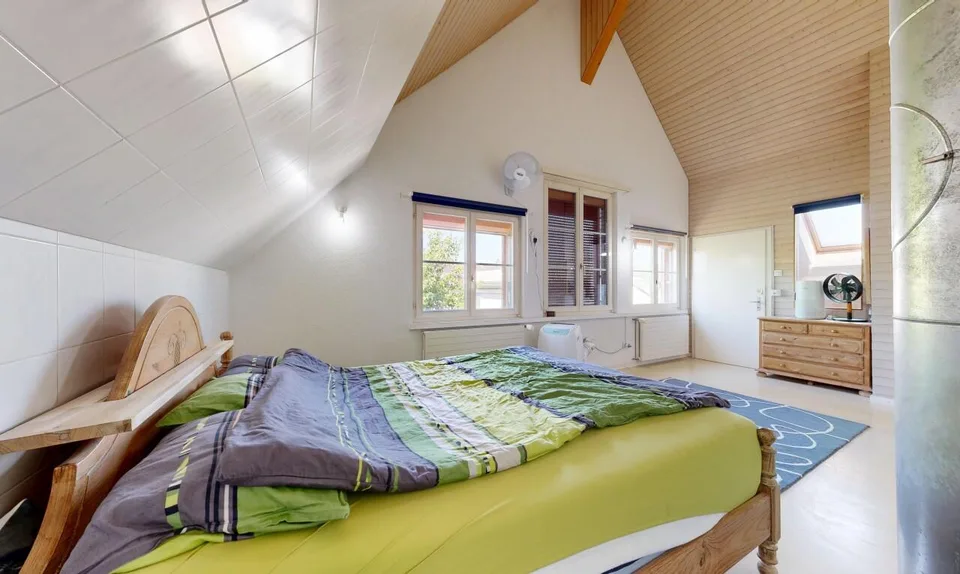 Charmantes 5.5 Zimmer Einfamilienhaus mit zusätzlichen Räumlichkeiten