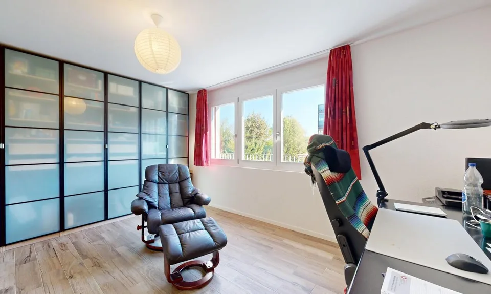 Moderno appartamento giardino di 4,5 stanze con ampia terrazza