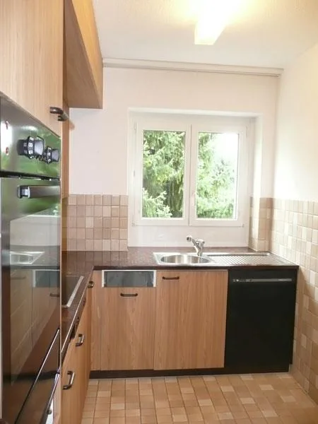 Helle und sonnige Wohnung an begrünter Lage