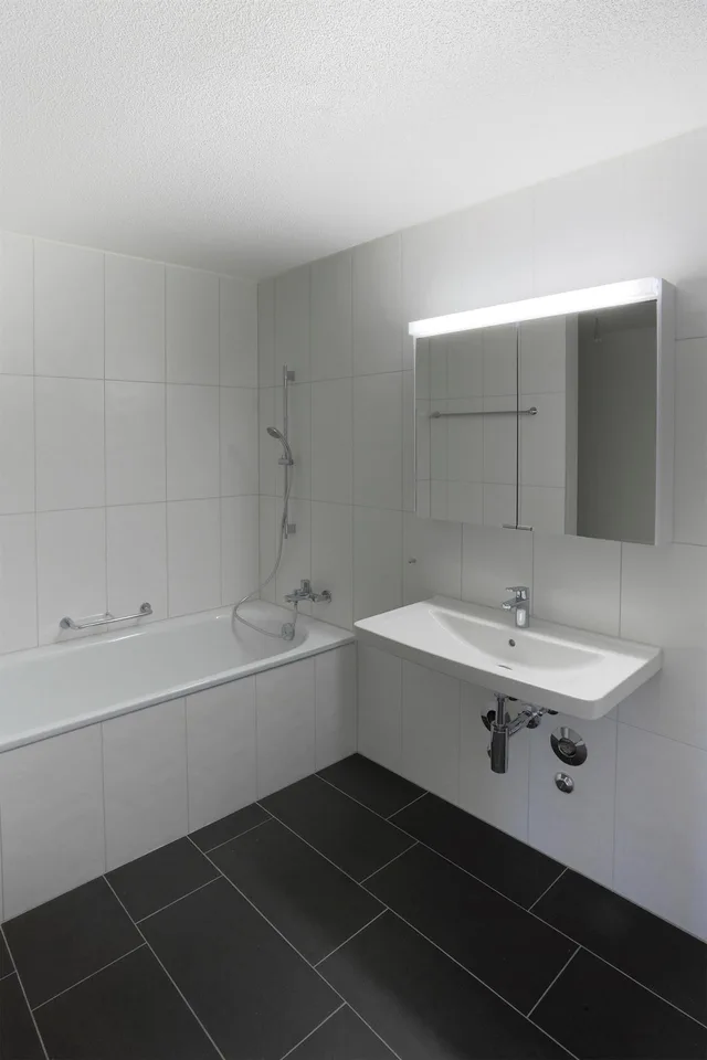 72 m² Wohnkomfort und 24.5 m² Balkon zum Geniessen!