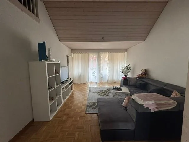 Appartement mansardé avec galerie