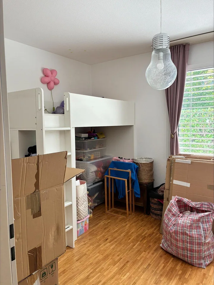 Appartement de 5 pièces situé proche de l'aéroport