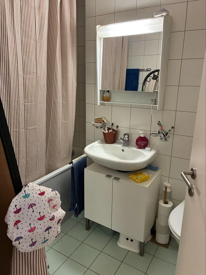 Appartement de 5 pièces situé proche de l'aéroport