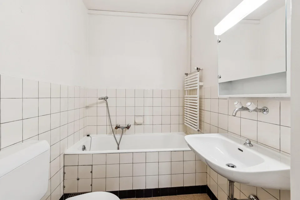 Three-room apartment in the city center