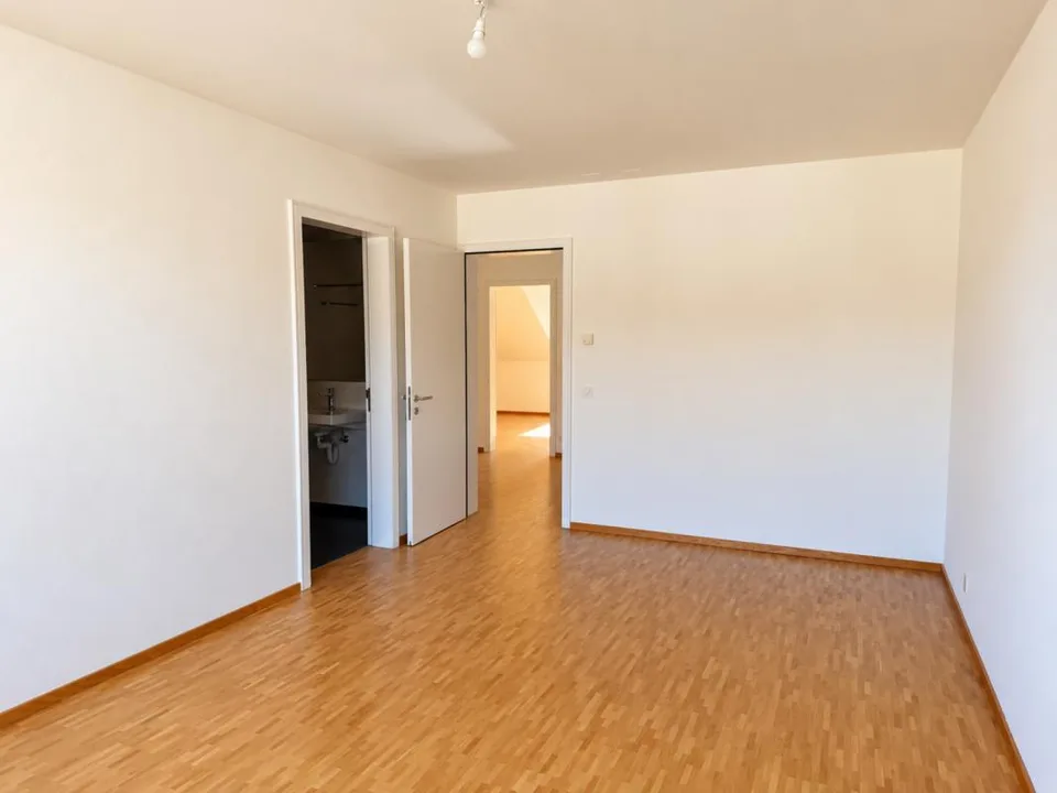 Grosszügige 4.5-Zi.-Maisonette-Wohnung mit Hobbyraum – Foto 9 von 27