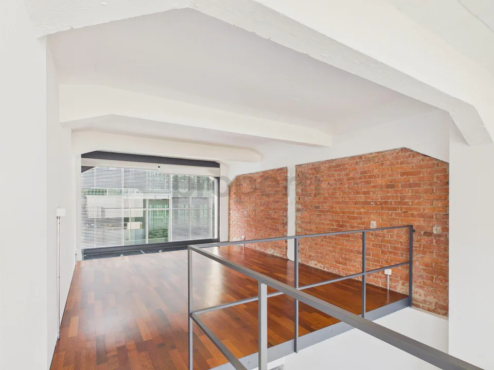 Loft-Ambiente, lichtdurchflutete Räume und Renovierung 2022 – photo 23 sur 32