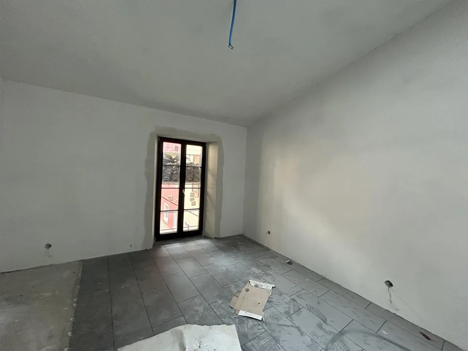BELLISSIMO DUPLEX 3.5 LOCALI DI NUOVA COSTRUZIONE A BISSONE
