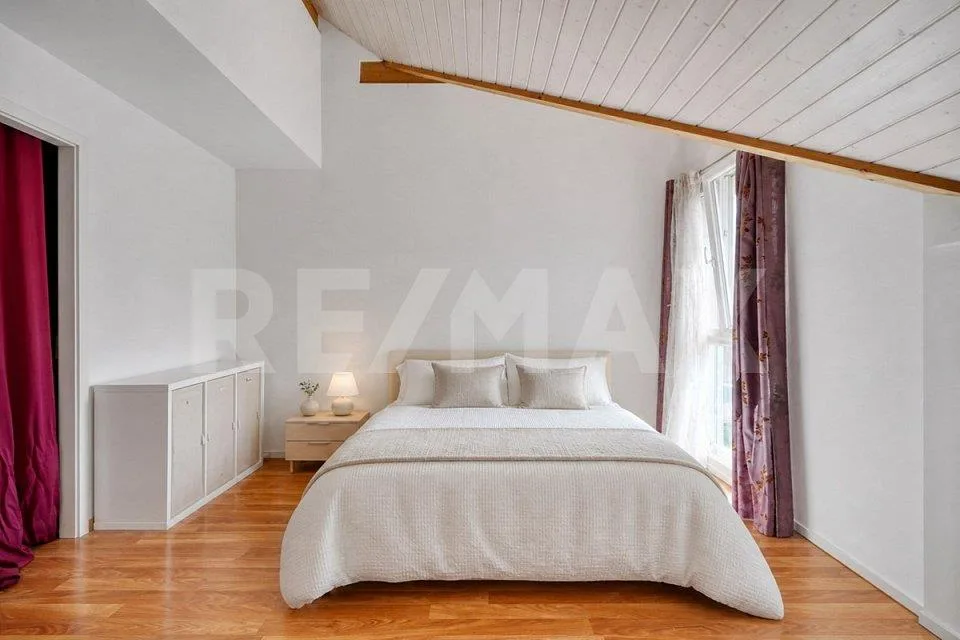 LAVIGNY – TRIPLEX DE 141 M² À L’ESPRIT MAISON