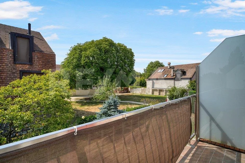 LAVIGNY – TRIPLEX DE 141 M² À L’ESPRIT MAISON