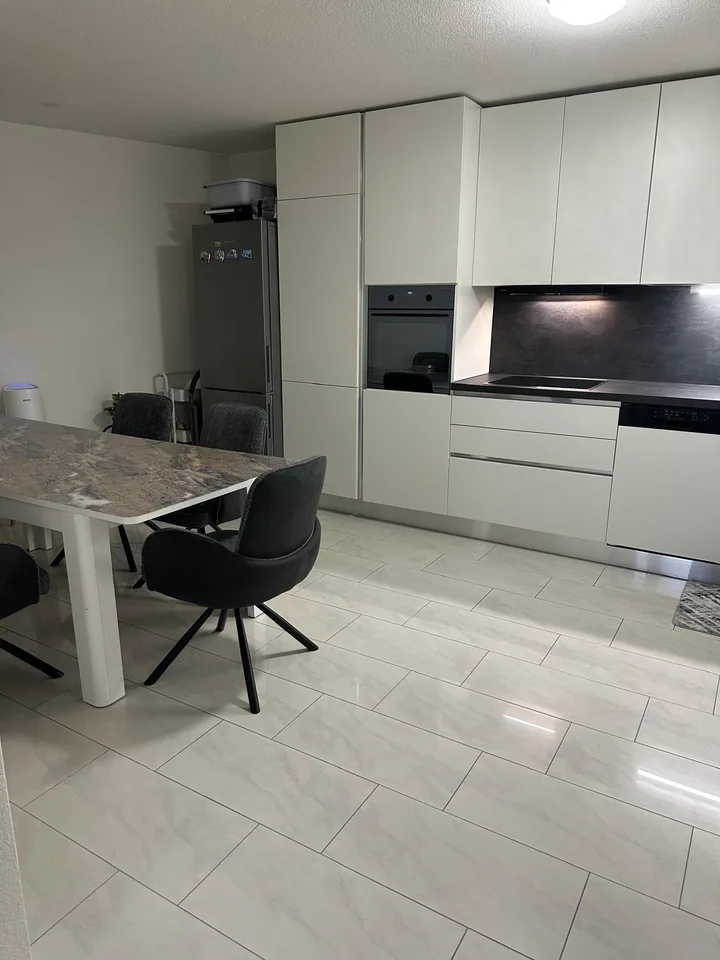 Grosszügige 3.5-Zimmer-Wohnung, 130 m² Blickensdorferstrasse 22, Baar