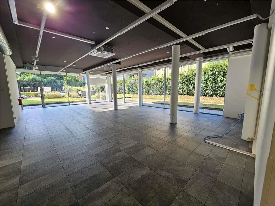 Büro- und Gewerbefläche zur Miete in Lugano