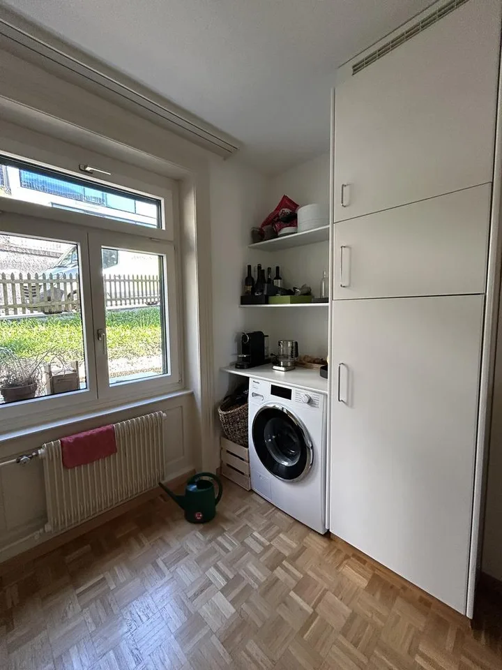 4-Zimmer Altbauwohnung in Stadtnähe