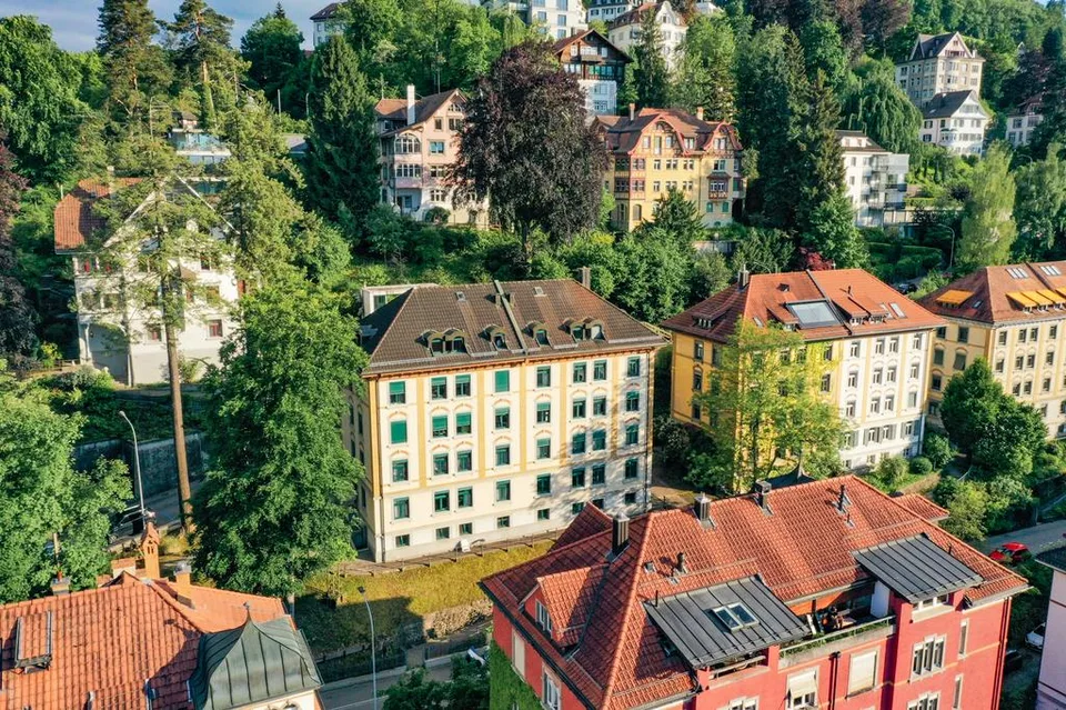 4-Zimmer Altbauwohnung in Stadtnähe