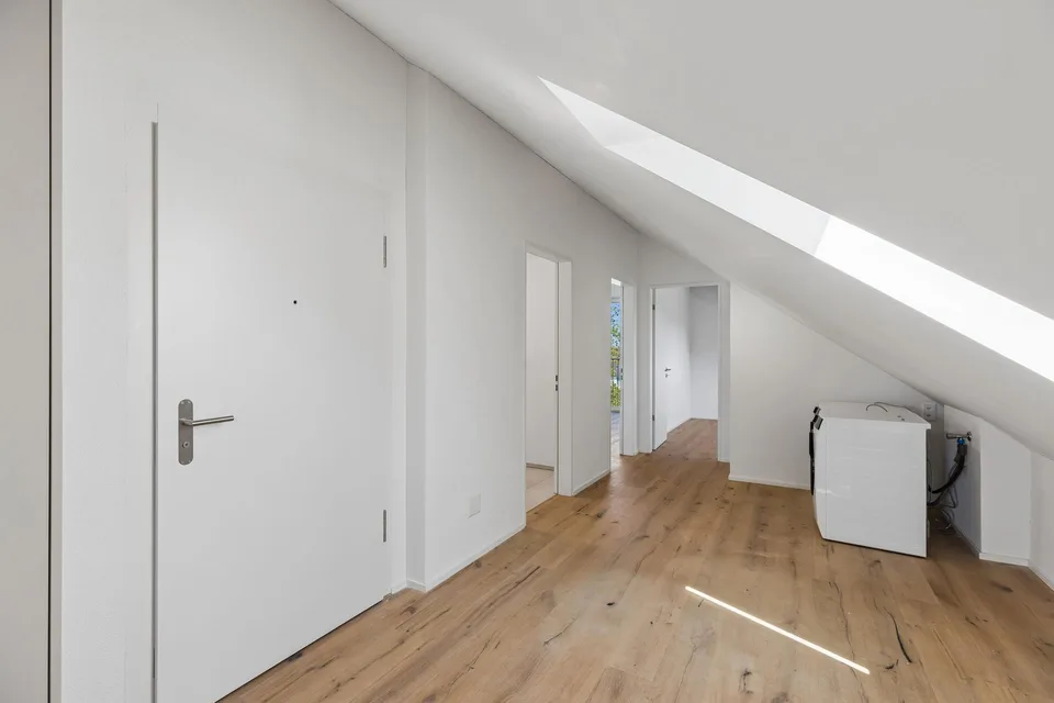 Neubau mit Weitblick - moderne 3.5-Zimmer-Dachwohnung mit viel Wohn...