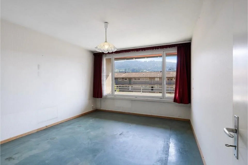 3.5-Zimmer-Dachwohnung mit viel Gestaltungspotenzial