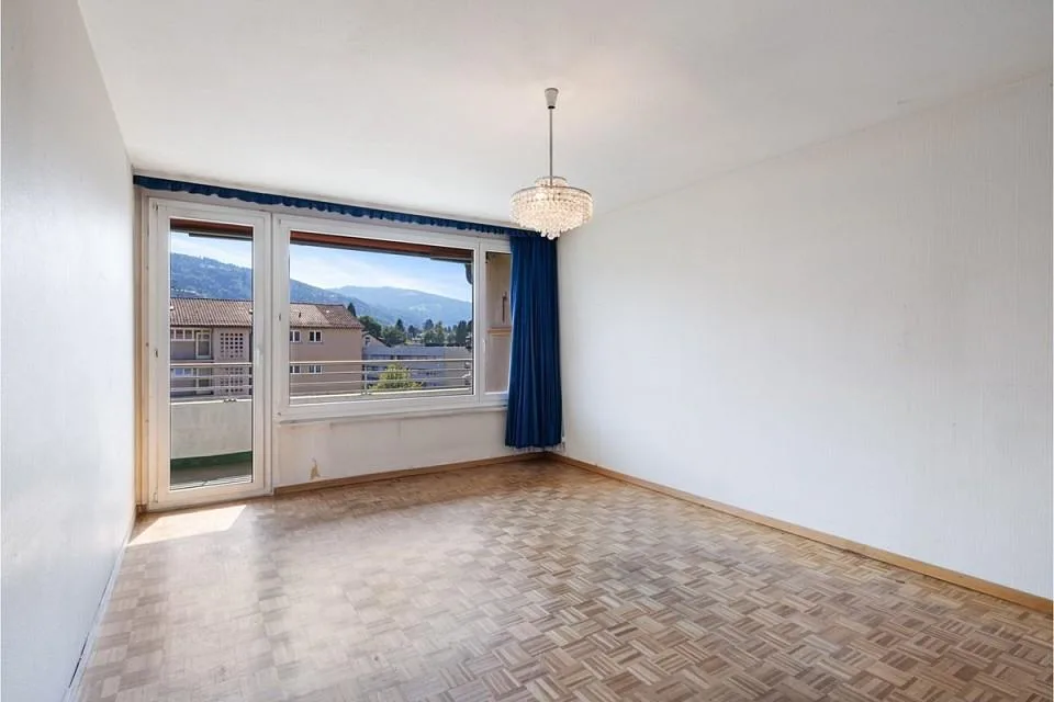 3.5-Zimmer-Dachwohnung mit viel Gestaltungspotenzial