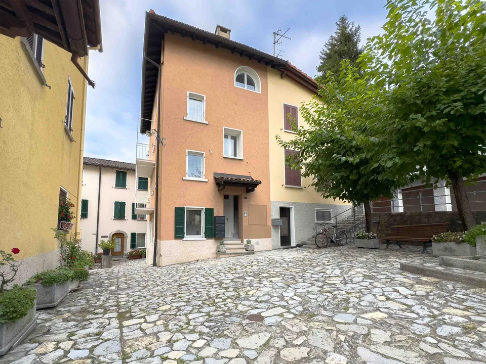 2.5 locali arredato ad Aldesago ideale anche per non residenti