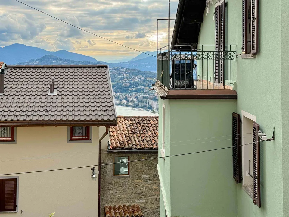 2.5 locali arredato ad Aldesago ideale anche per non residenti