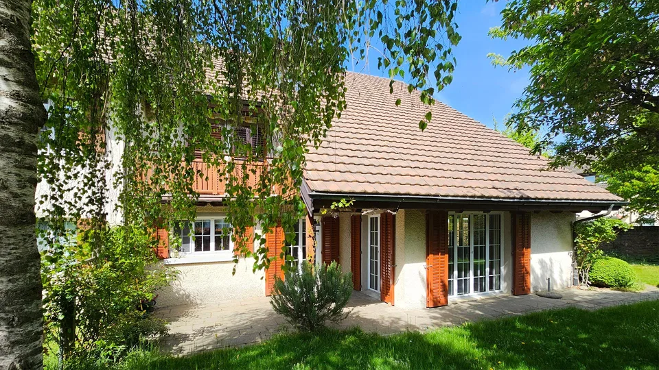 Wohnperle mit viel Raum, Galerie und schönem Garten