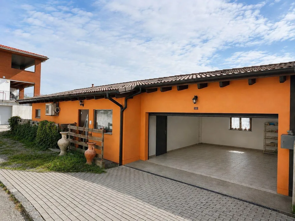 Einfamilienhaus mit Garten und Panoramablick