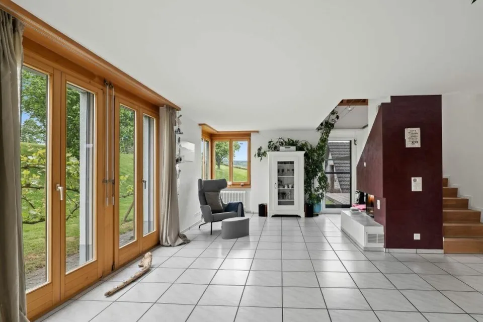 Bijou- Pferdeparadies! Einfamilienhaus mit Pferdestall