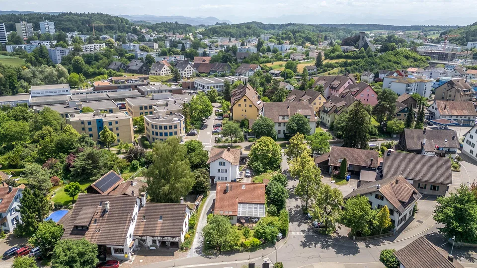 Familienhaus mit Charakter, Geschichte und viel Raum in Effretikon – Foto 21 von 21