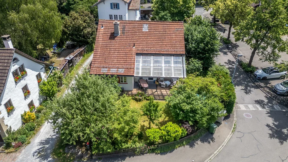 Familienhaus mit Charakter, Geschichte und viel Raum in Effretikon – Foto 2 von 21