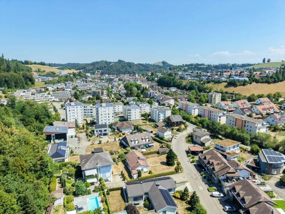 Sonniges Bauland mit grossem Potential