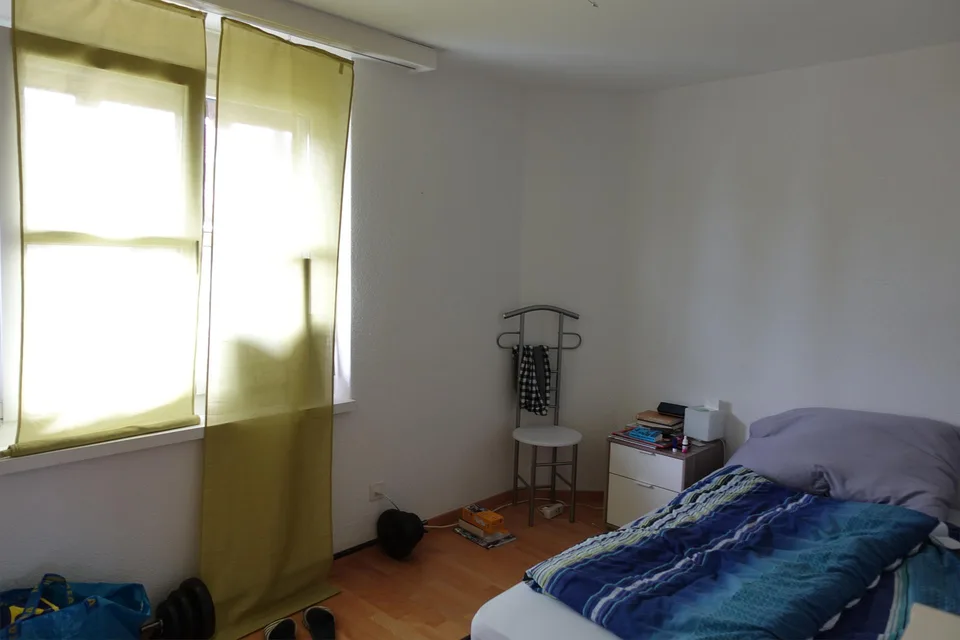 Schöne, grosse 4.5 Zimmerwohnung an ruhiger Lage mit Lift,