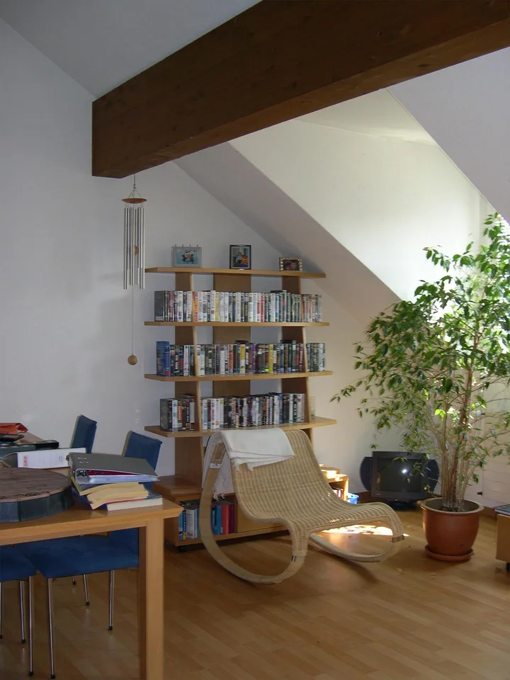 Gemütliche 2.5 Zimmer-Altbau-Dachwohnung