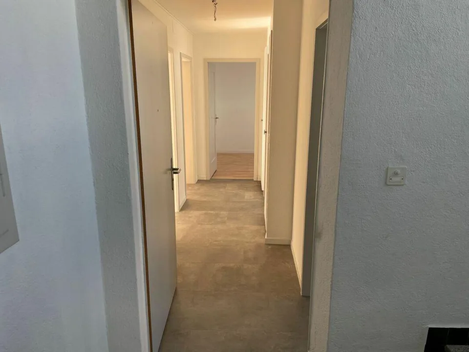 Bel appartement lumineux 4 pièces avec balcon au 3ème étage