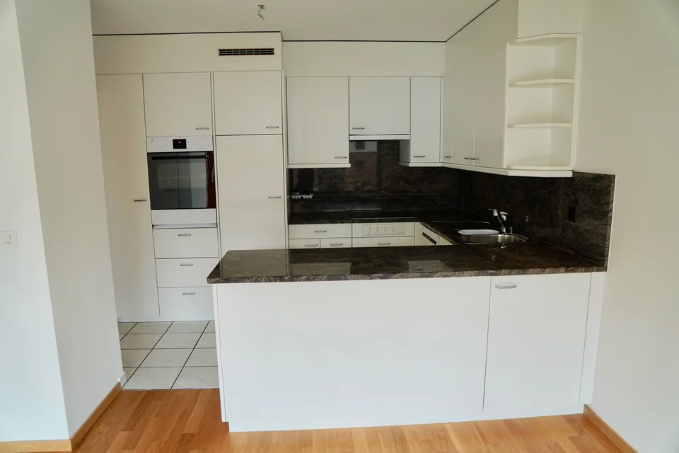 schöne und geräumige 4.5-Zimmerwohnung an zentraler Lage zu vermieten