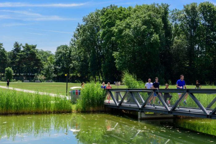 Edle, moderne 3.5 Zi. Wohnung im Herzen des Glattparks - ruhige Lage