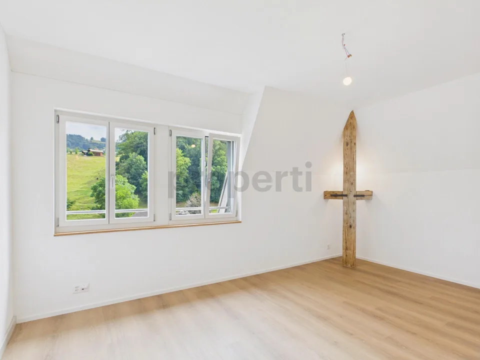 Maisonette moderne de 4,5 pièces avec balcon, Rheineck