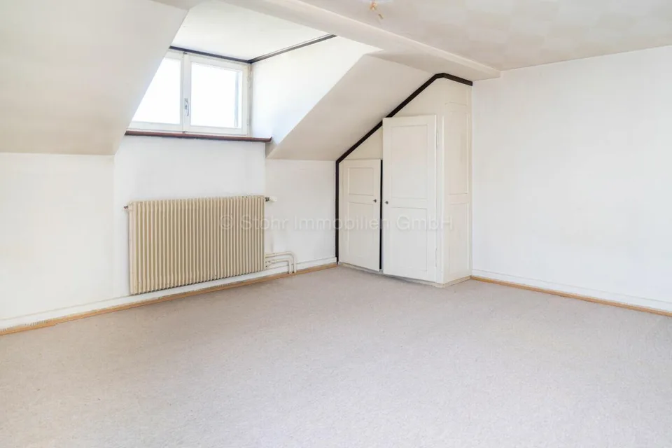 Charming 6.5-room detached house with great potential in the popular Deutweg district