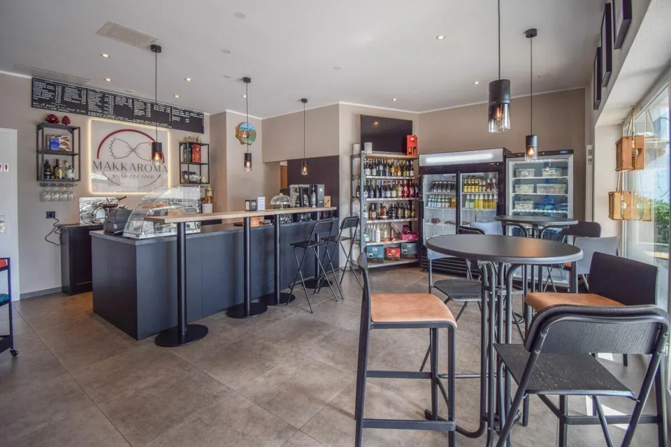 Residential and commercial property (three units) in a central location in Amriswil
