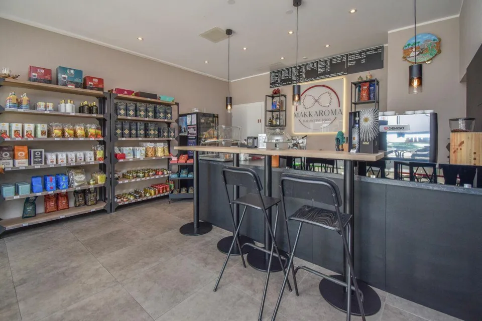Residential and commercial property (three units) in a central location in Amriswil
