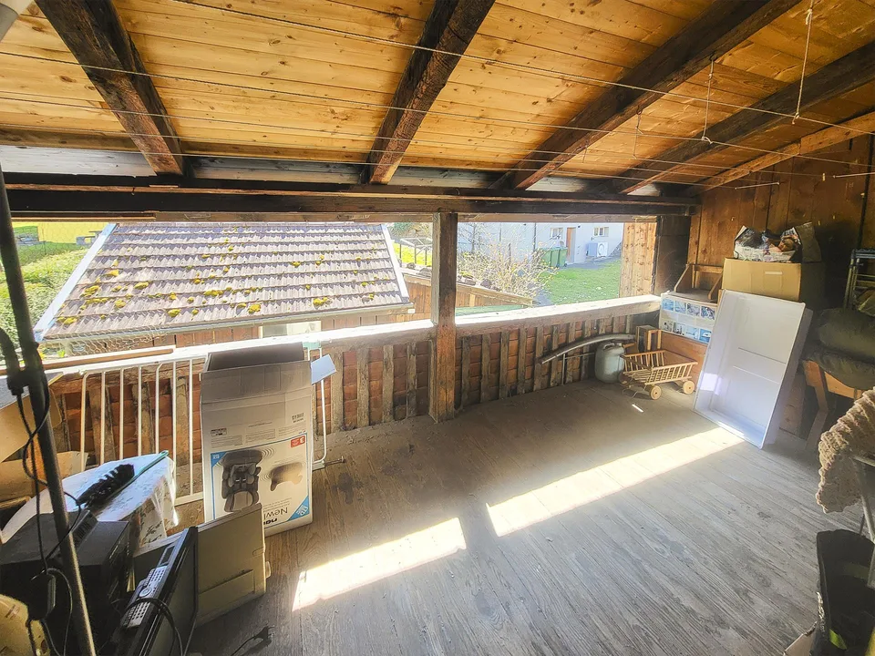 Einfamilienhaus mit Gewerbe und Schopf