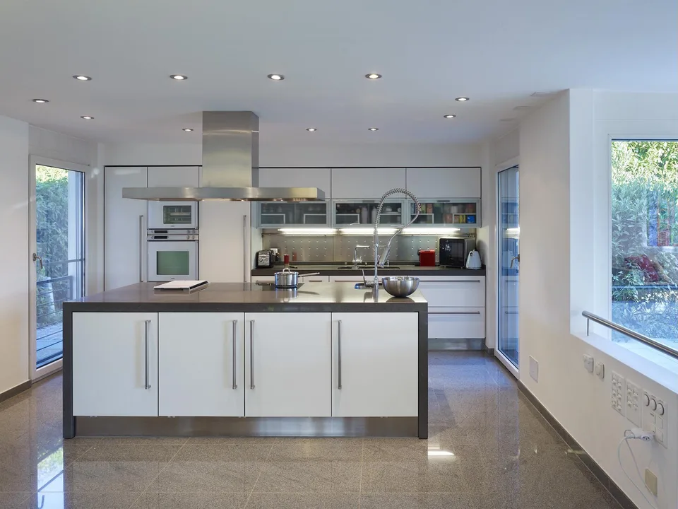 Exclusive villa with indoor pool, sauna, and garden on the exclusive Wartenberg in Muttenz