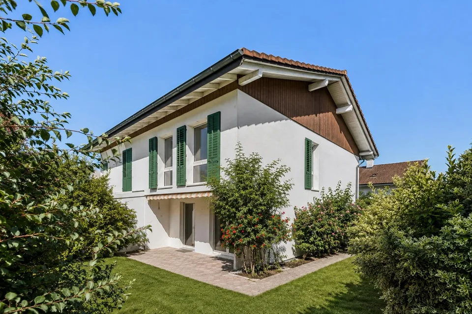 Wohnglück mit sonnigem Garten und Ruhe