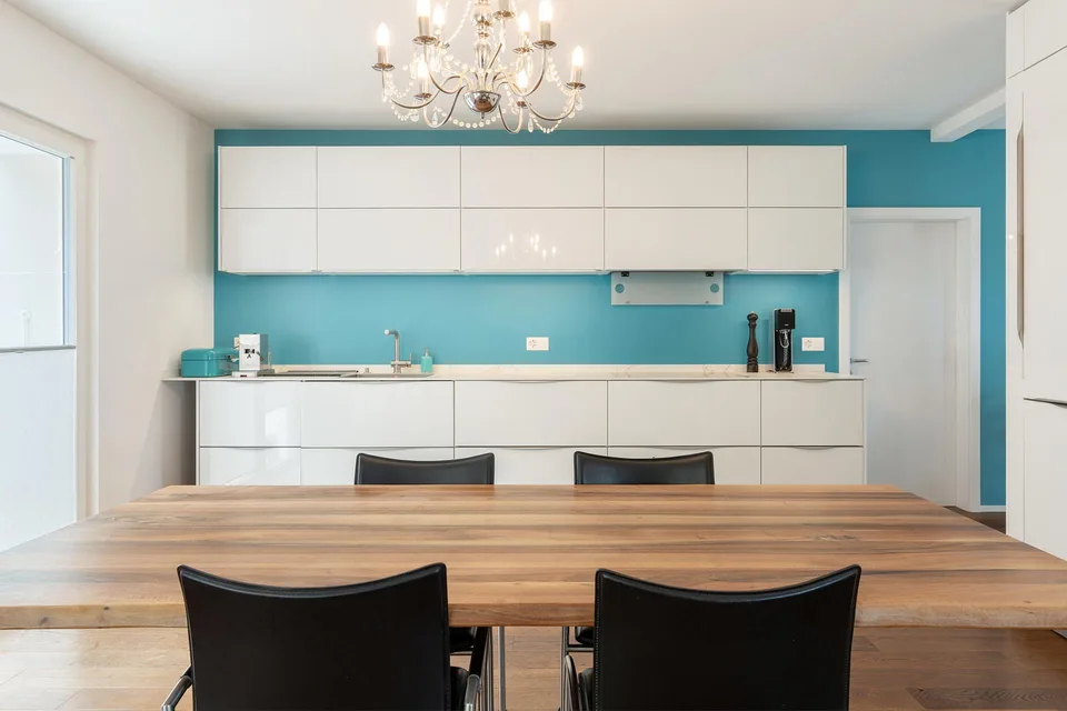 Einfamilienhaus komplett renoviert im Spiegel bei Bern