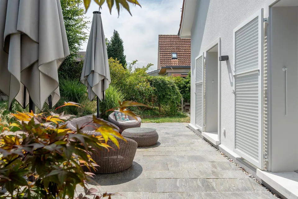 Einfamilienhaus komplett renoviert im Spiegel bei Bern