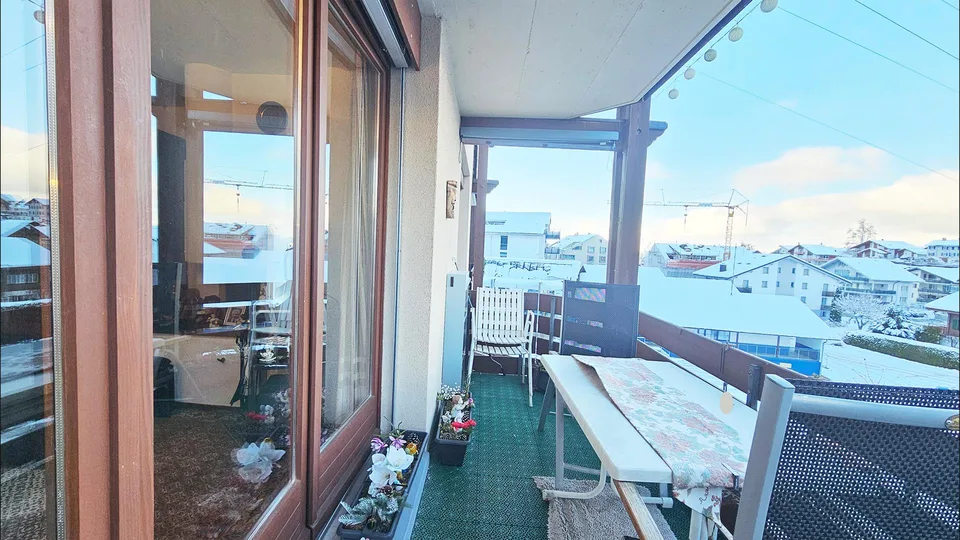 Neu renovierte 1.5-Zimmer-Wohnung im Dorfzentrum mit Infrastruktur