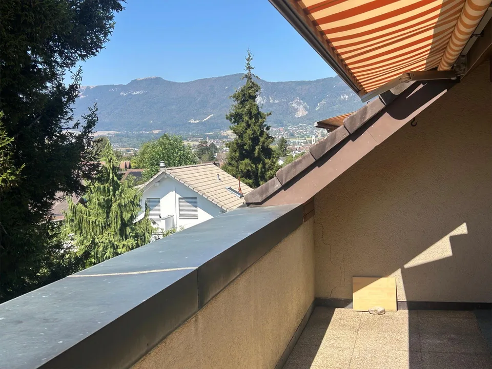 Appartement mansardé de 3,5 pièces confortable à Zuchwil