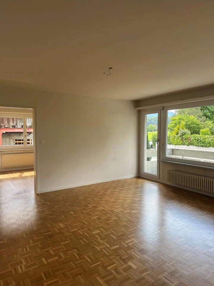 Appartement charmant 2 pièces avec balcon et belle vue