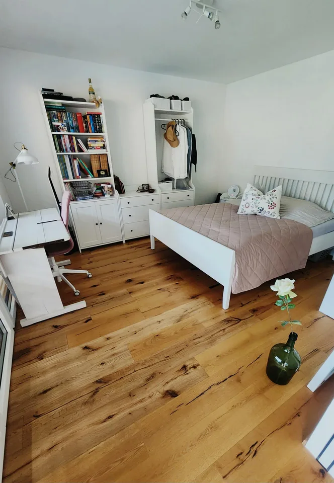 Moderne, helle 2.5 Zimmer Wohnung