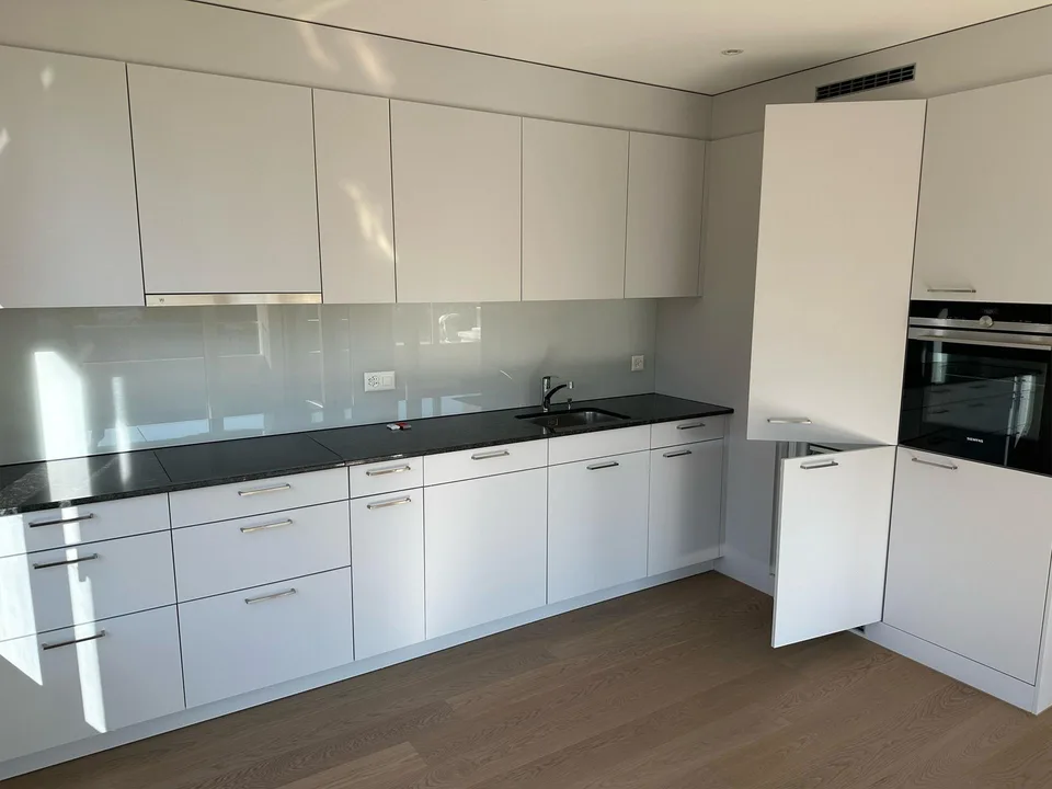 Schöne und helle 2.5-Zimmer-Wohnung im EG nahe Bahnhof Dietlikon