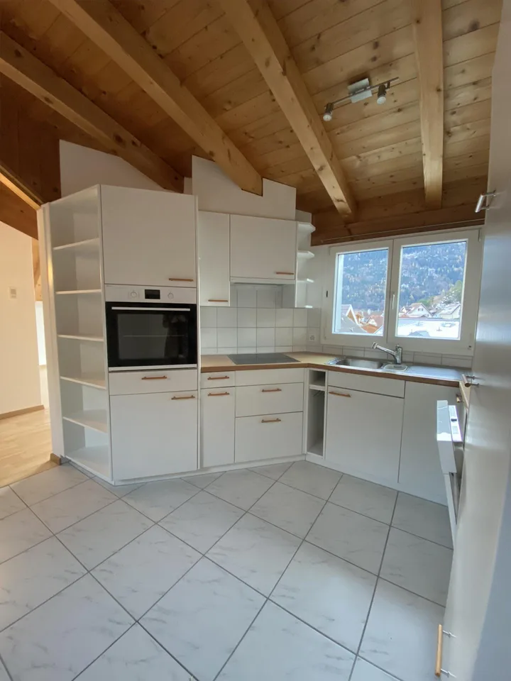 sonnige 4 1/2-Zimmer-Dachwohnung