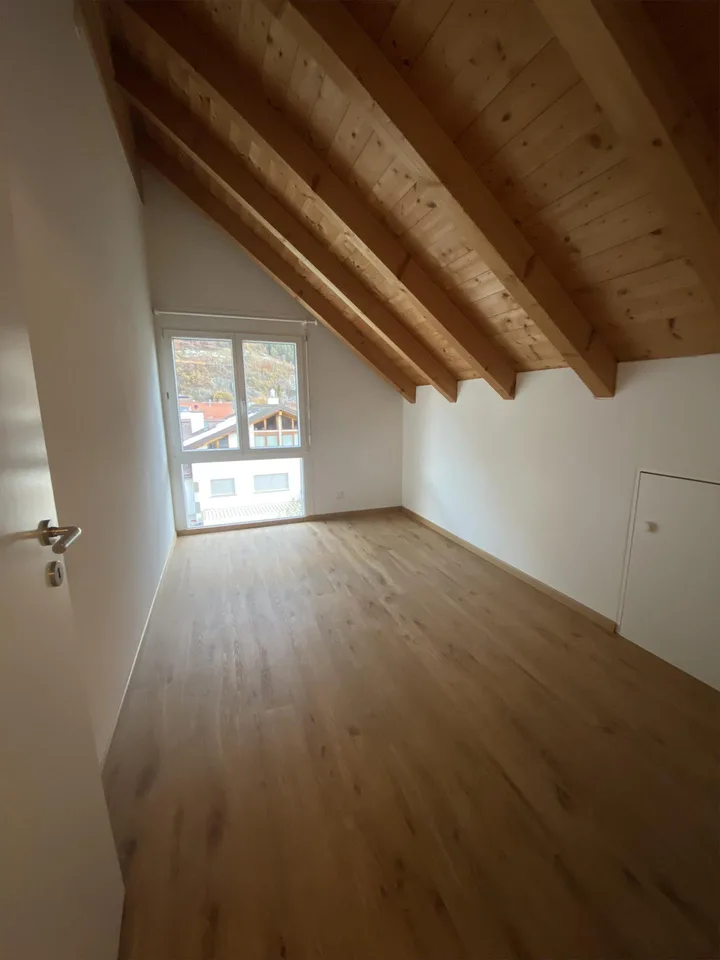 sonnige 4 1/2-Zimmer-Dachwohnung