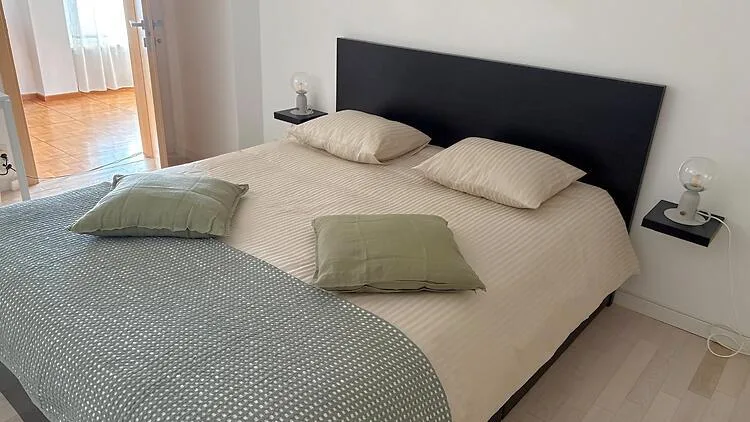 3 ZI-WOHNUNG IN ALDESAGO (TI), MÖBLIERT, TEMPORÄR